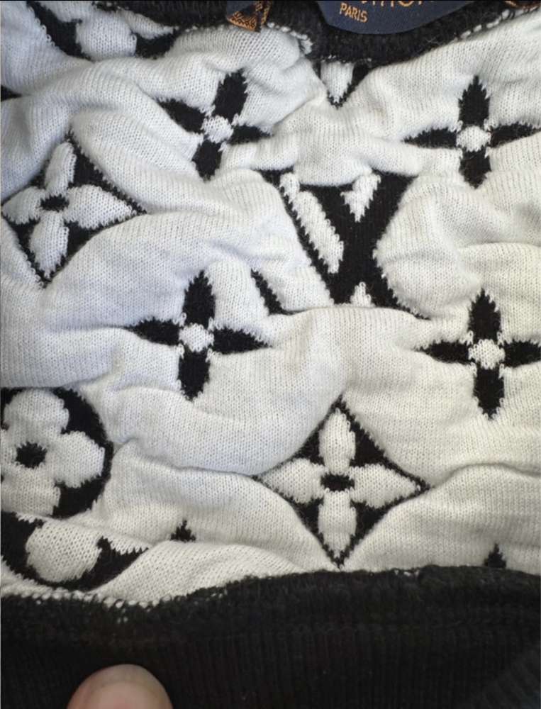 Louis Vuitton sveter