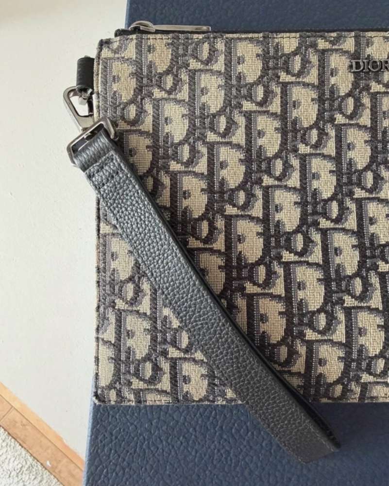 Dior clutch
