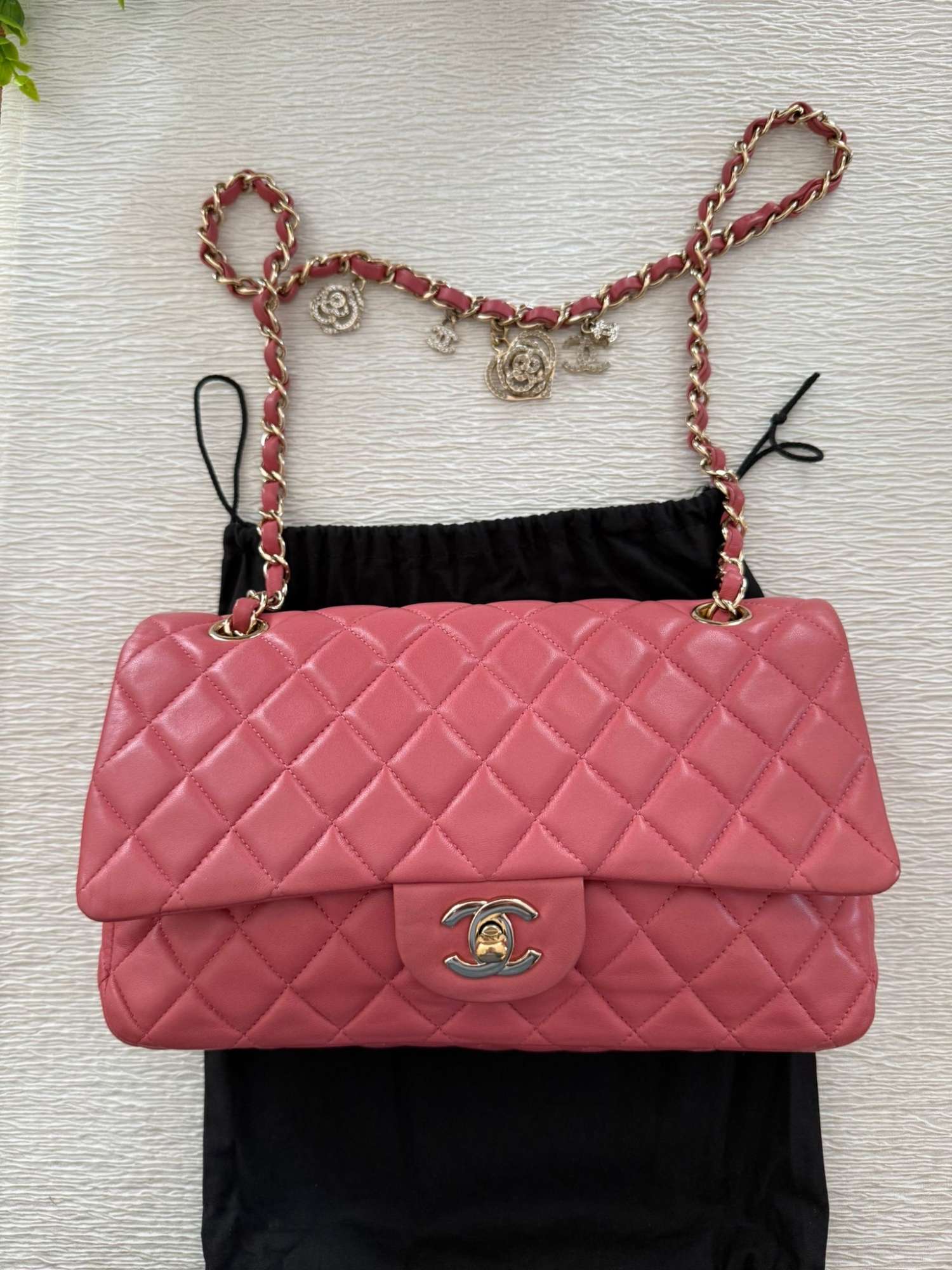 Chanel médium flap bag