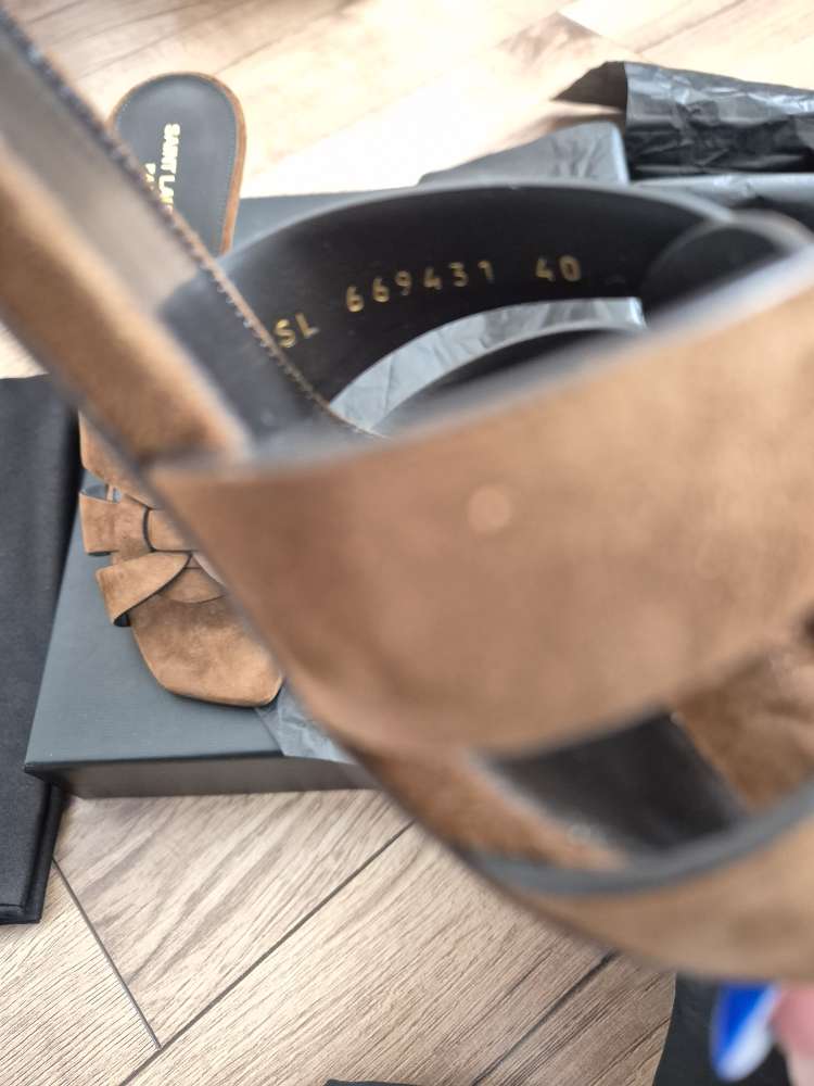 Nové kožené sandále YSL veľkosť 40