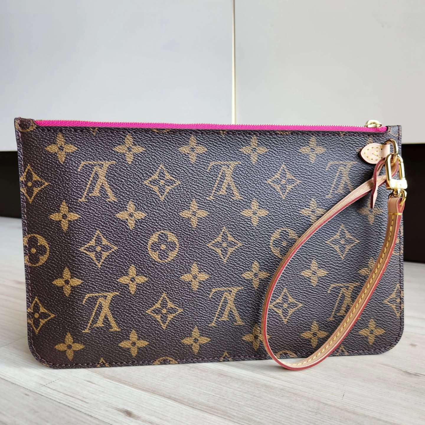 Louis Vuitton Pochette Monogram