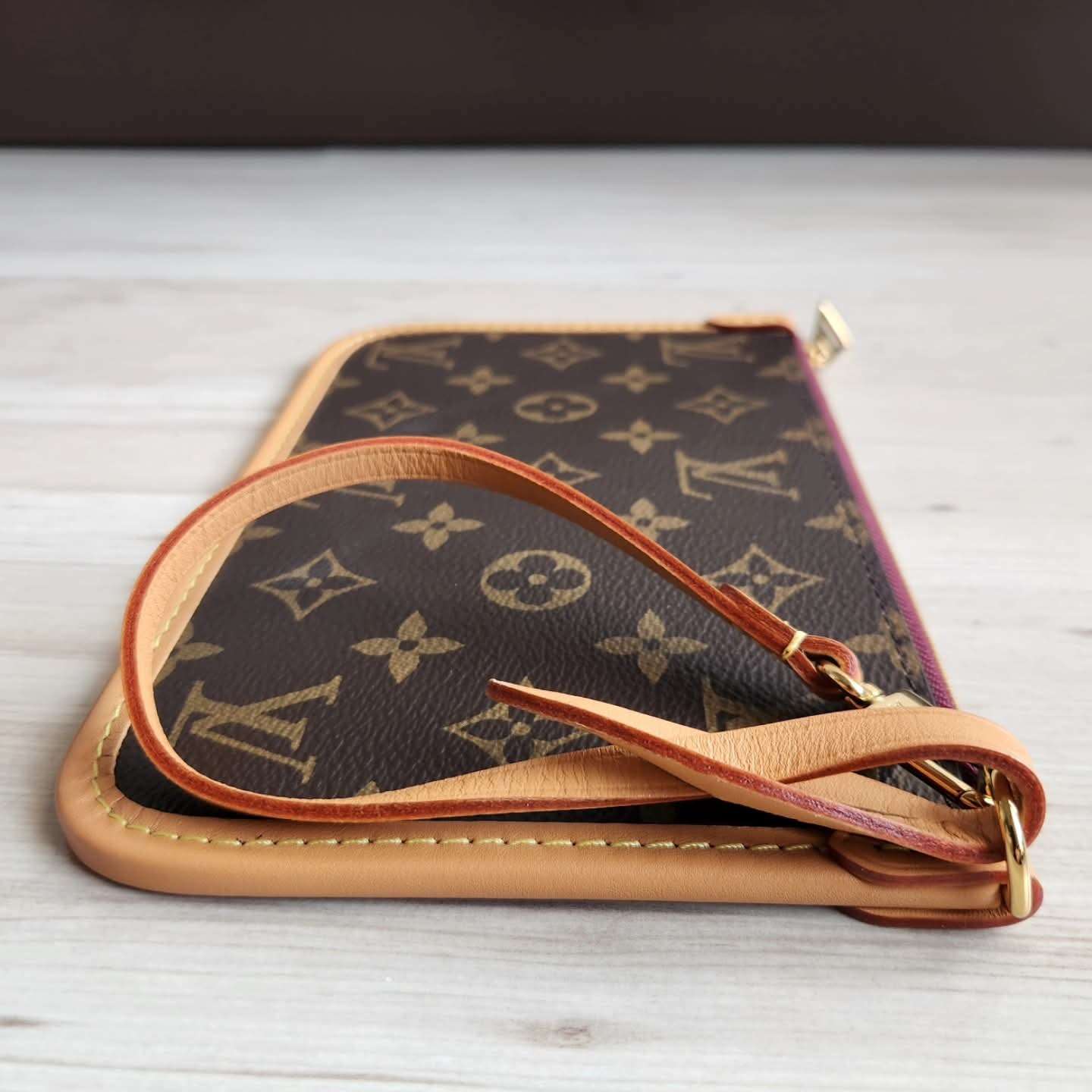 Louis Vuitton Pochette
