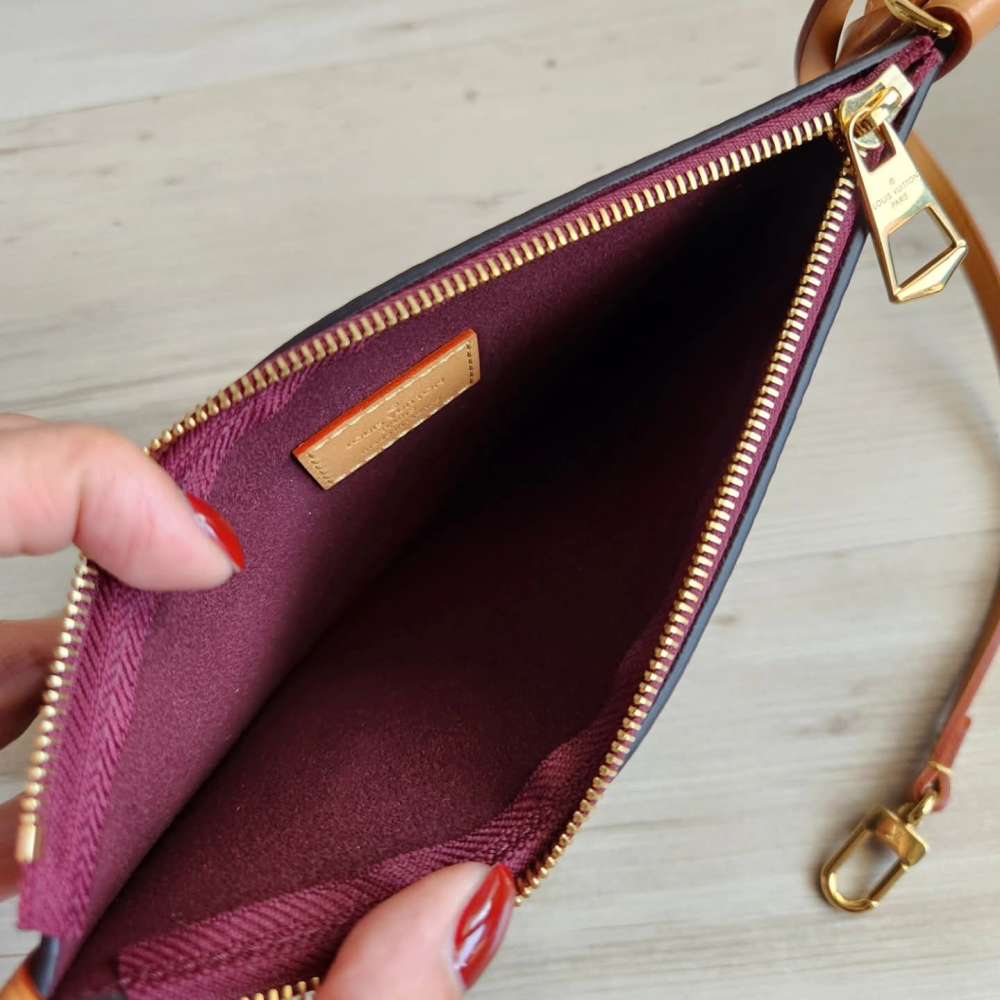 Louis Vuitton Pochette