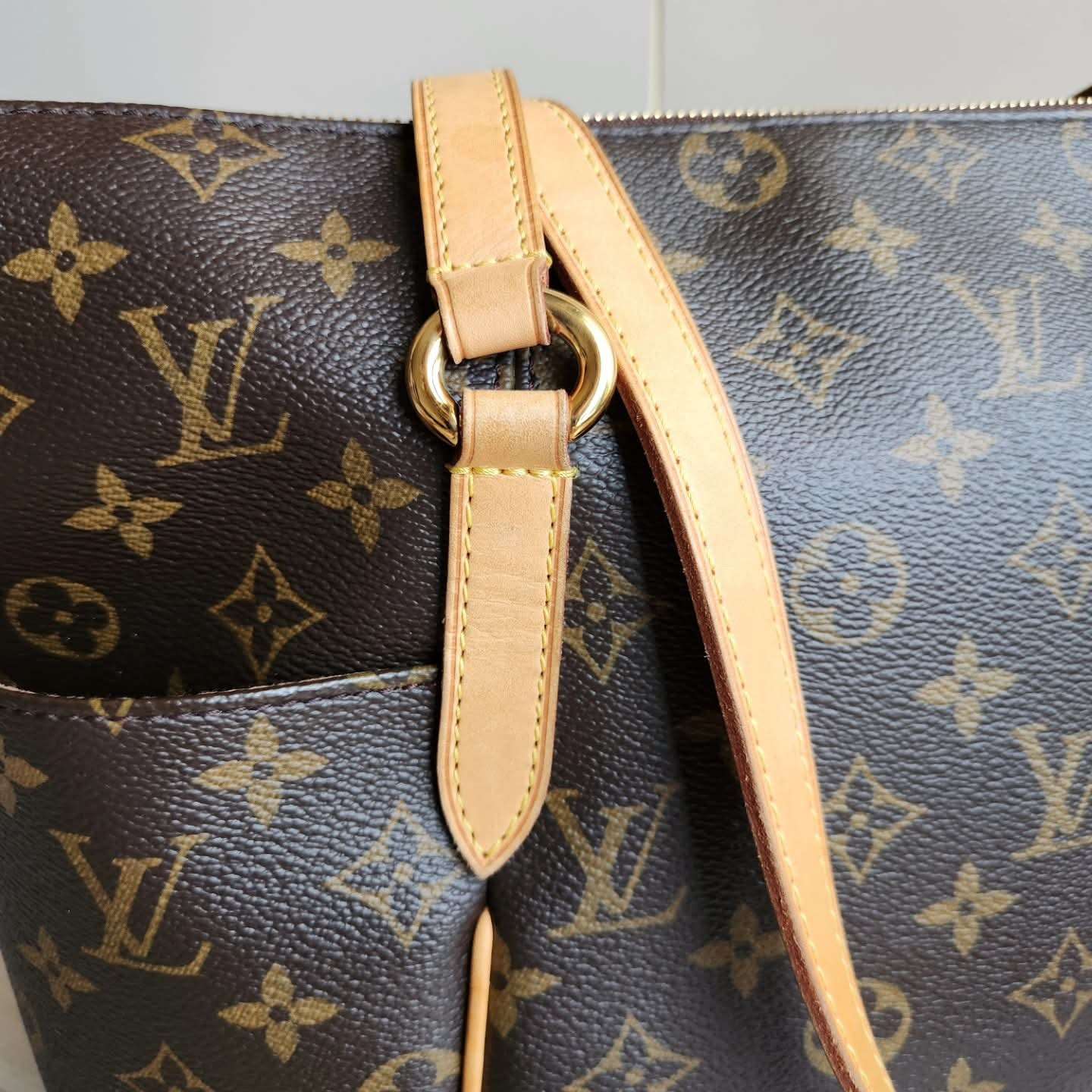 Louis Vuitton Totally MM