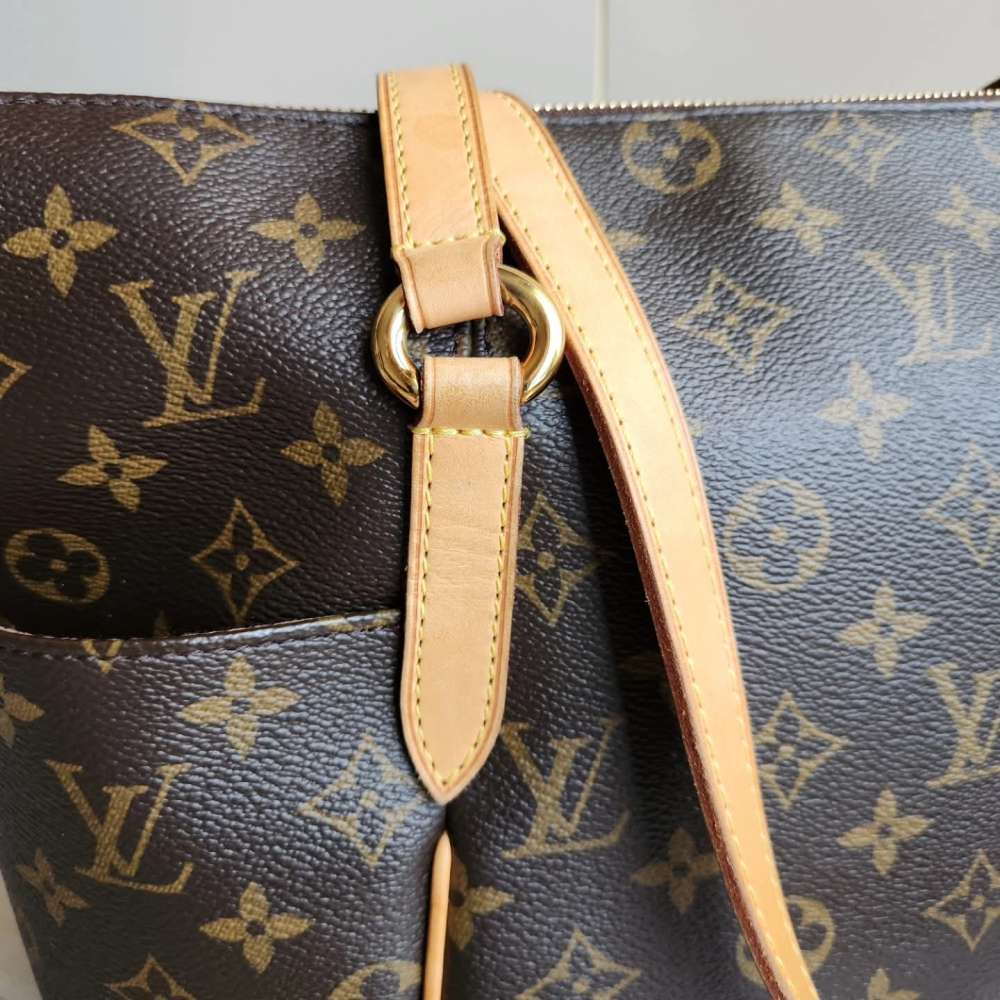 Louis Vuitton Totally MM