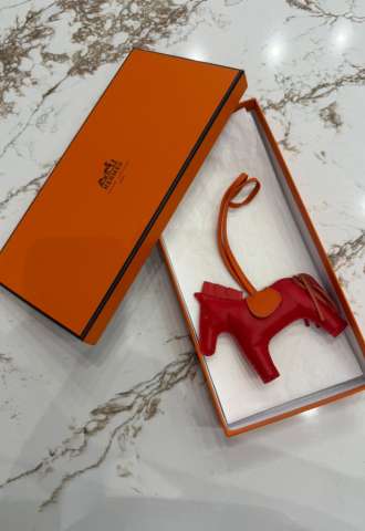 https://www.vipluxury.sk/Hermes Rodeo konik PM