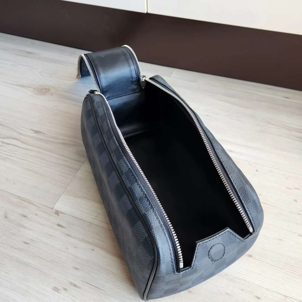 Louis Vuitton Toilette