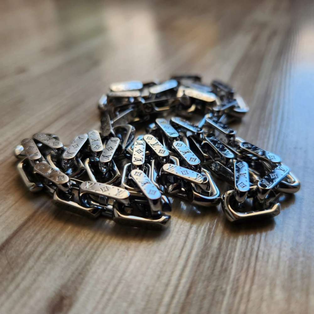 Louis Vuitton Nahrdenik