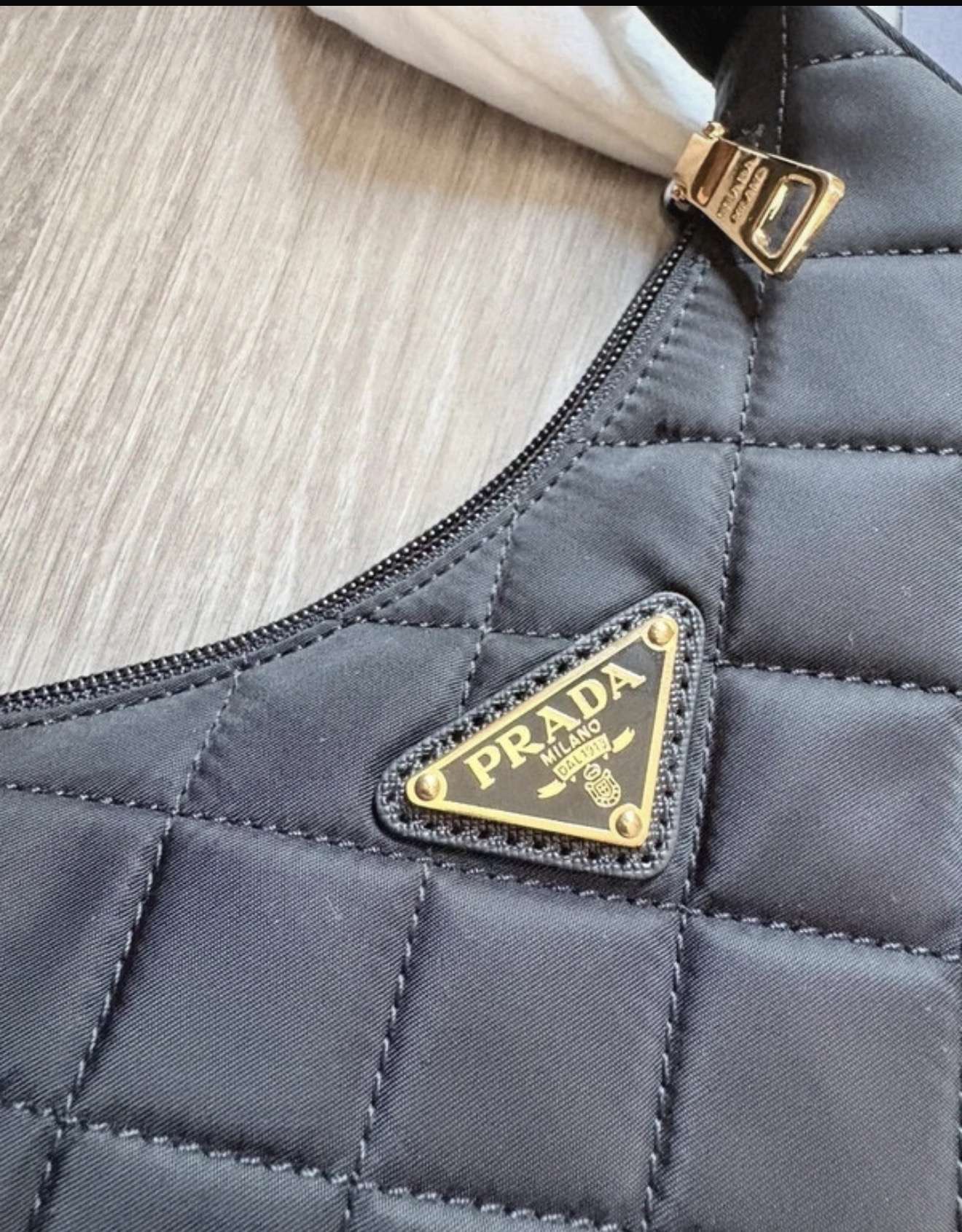 Prada kabelka