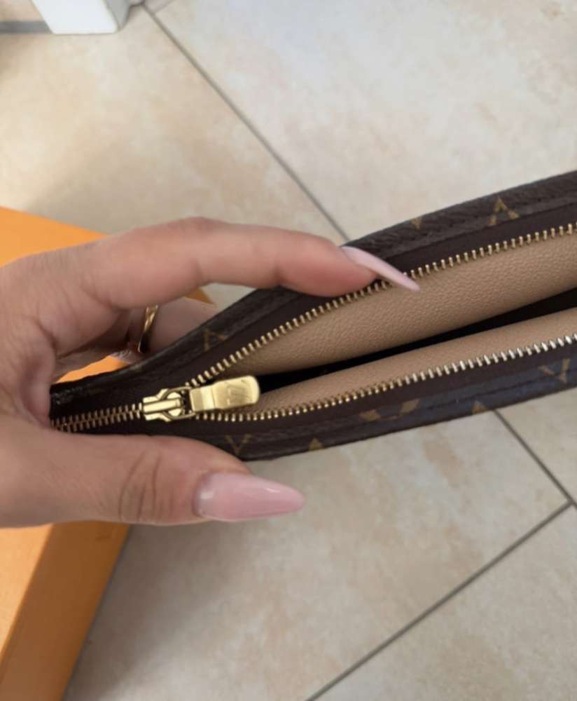 Louis Vuitton Toiletka