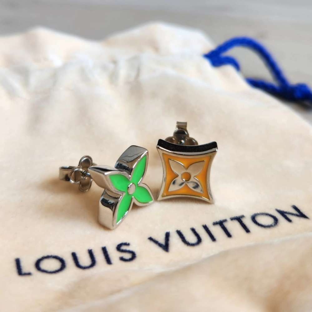Louis Vuitton Nausnice