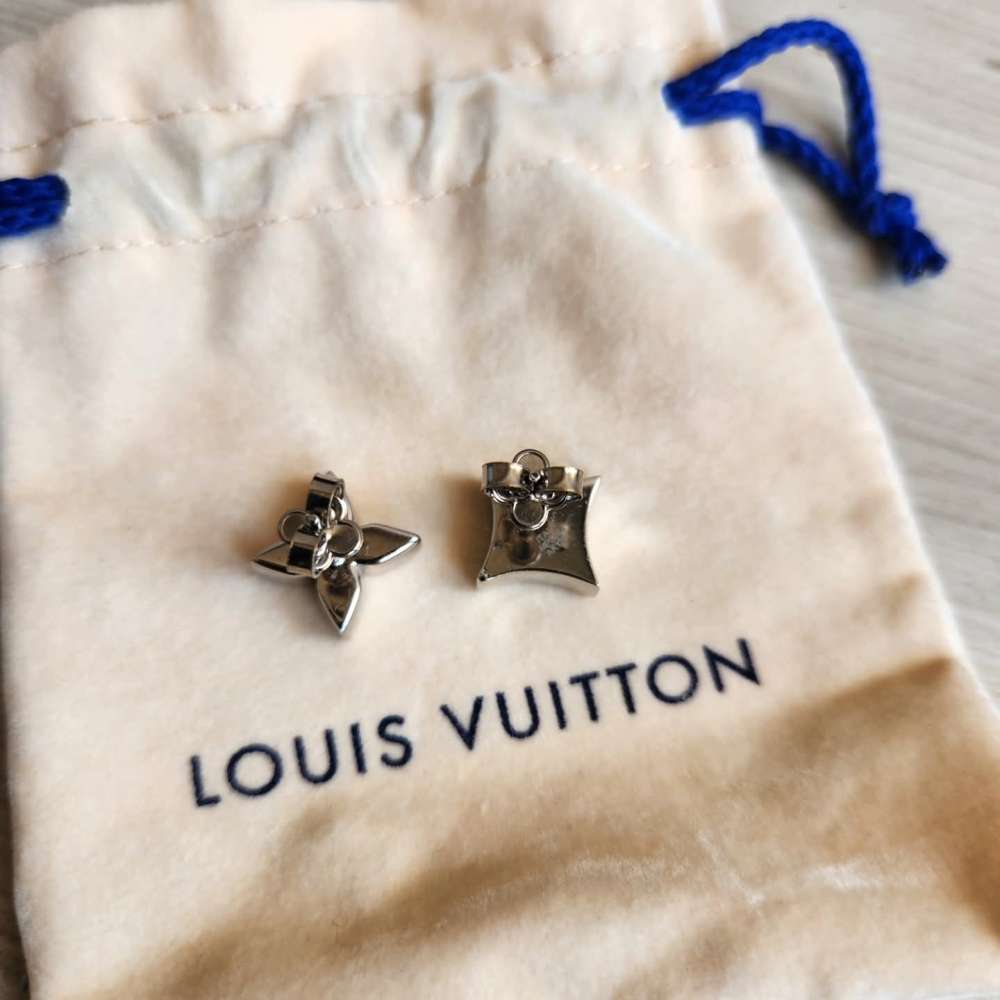 Louis Vuitton Nausnice