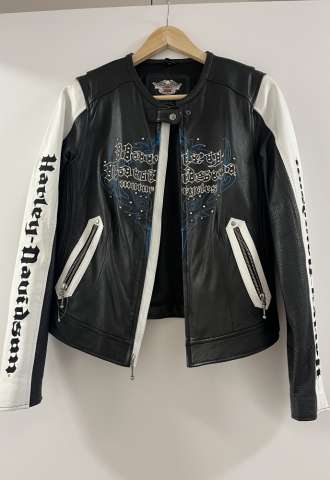 https://www.vipluxury.sk/Krásna kožená bunda Harley Davidson S
