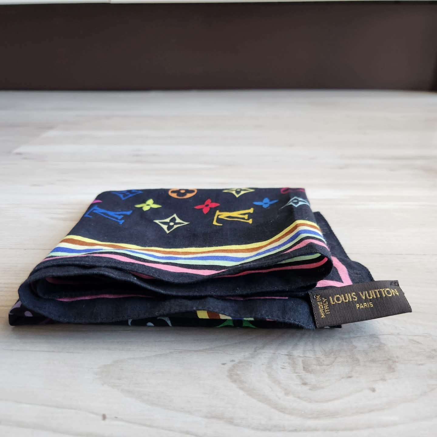 Louis Vuitton Foulard