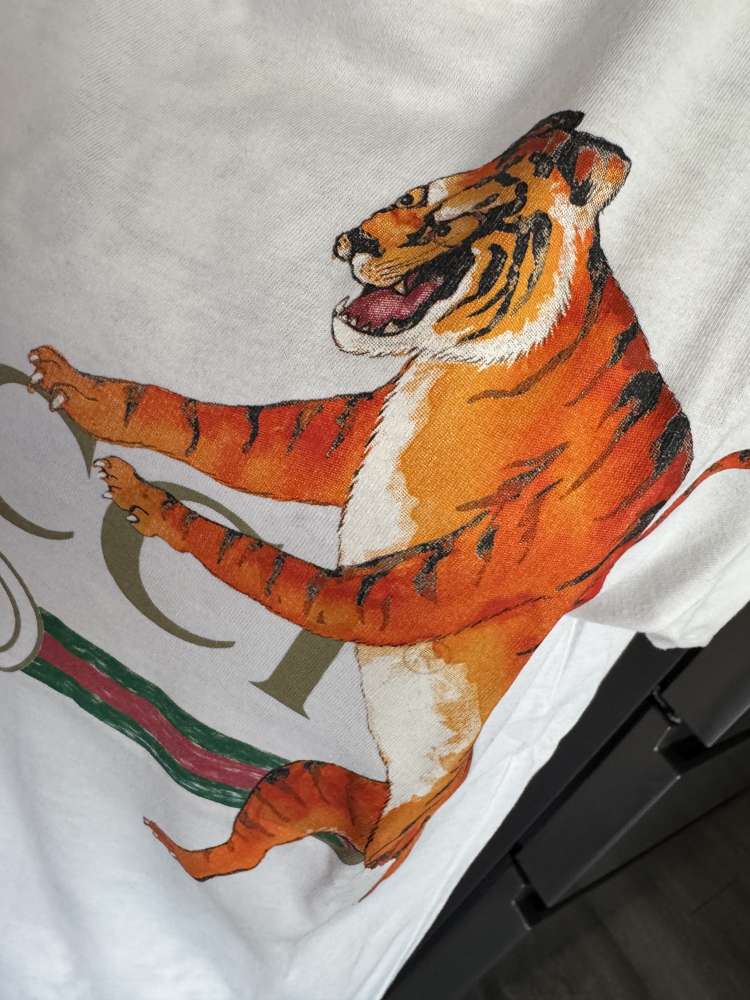 Gucci T-shirt