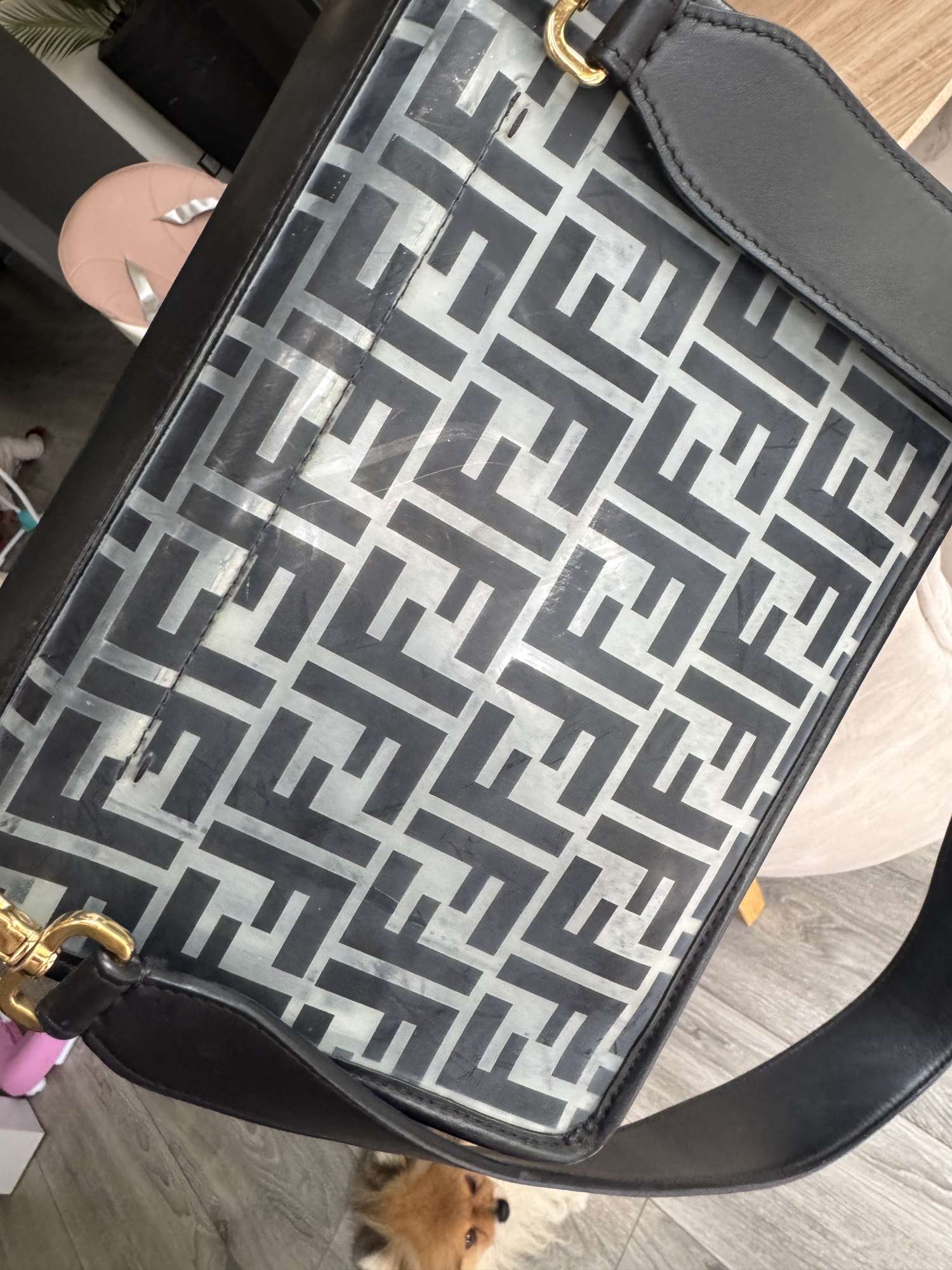 TPU FF CALFSKIN F IS FENDI KAN I SHOULDER BAG BLACK