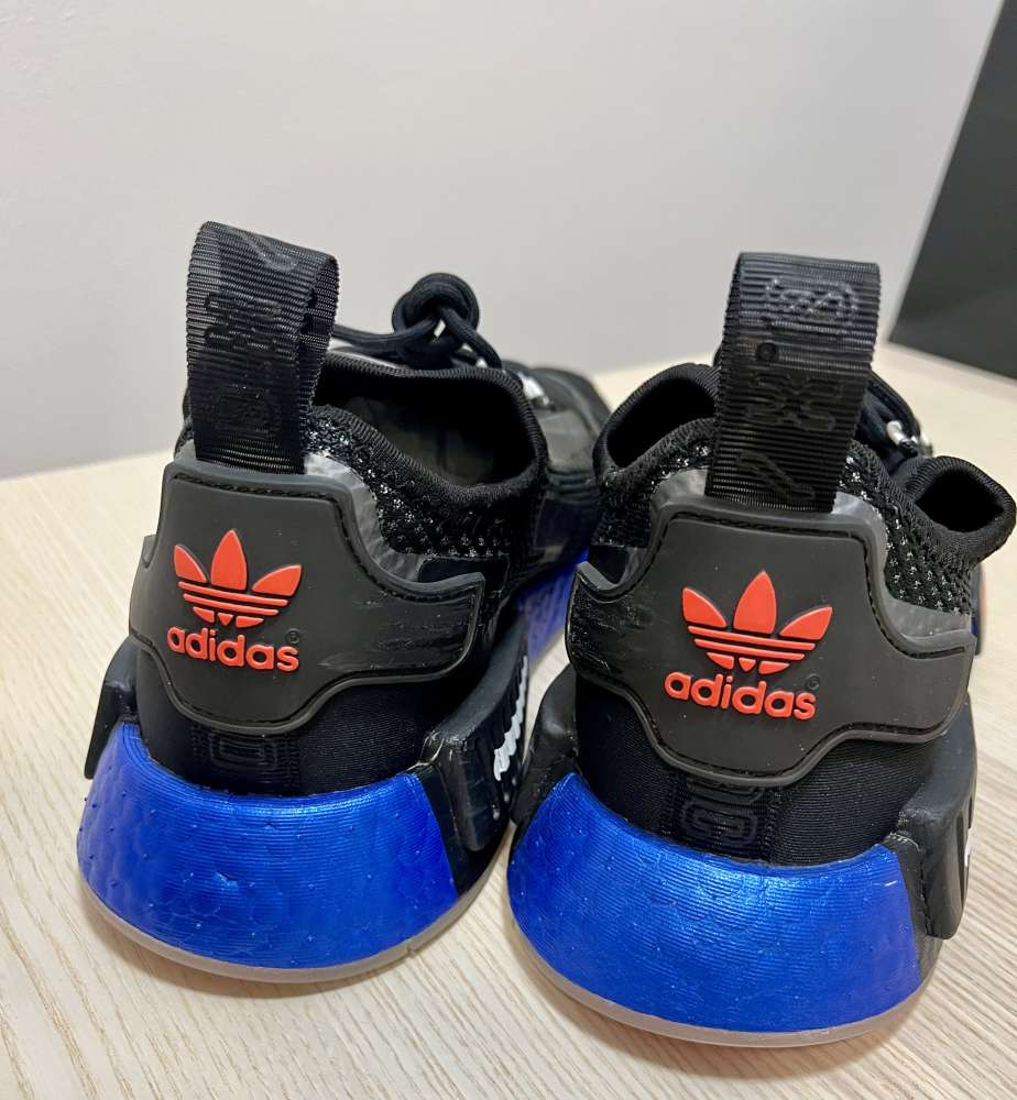 Tenisky Adidas NMD R1 Spectoo 36,5