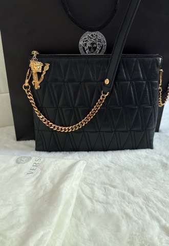https://www.vipluxury.sk/Versace kabelka