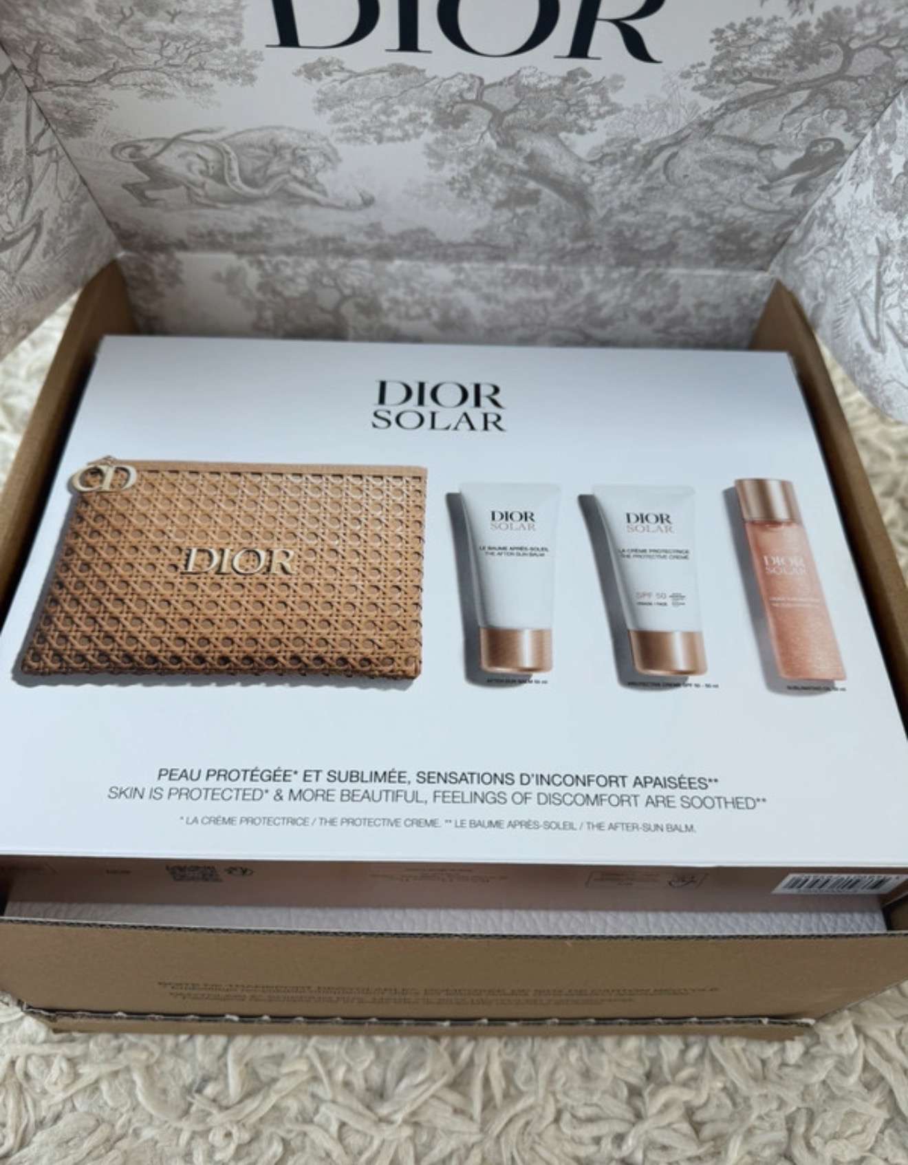 Dior clutch s produktmi