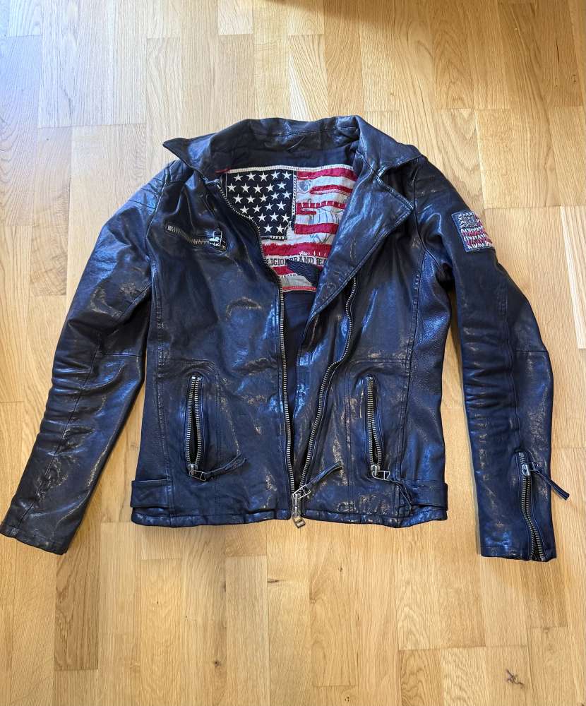 True Religion kožená bunda