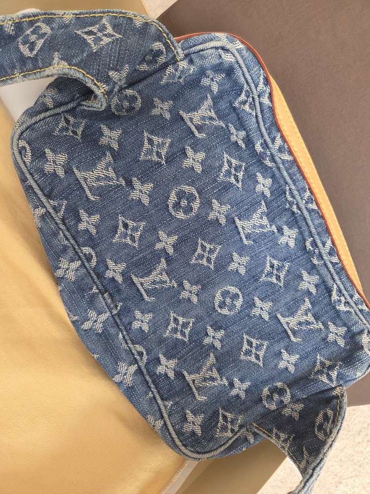 Louis Vuitton denim belt bag iba skladovaná