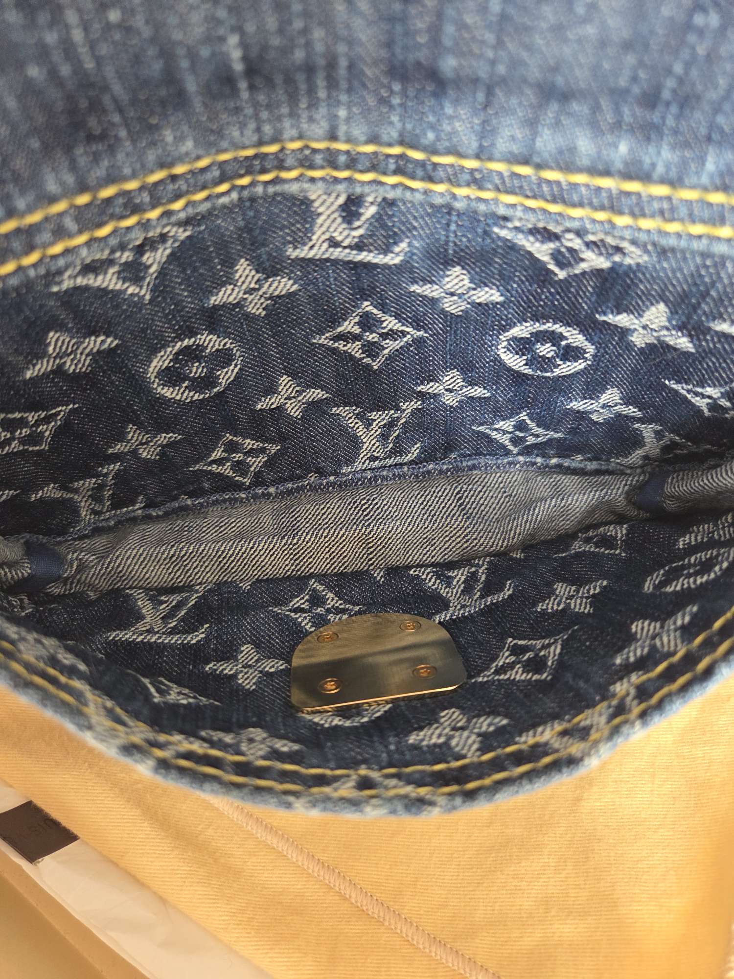 Louis Vuitton denim belt bag iba skladovaná
