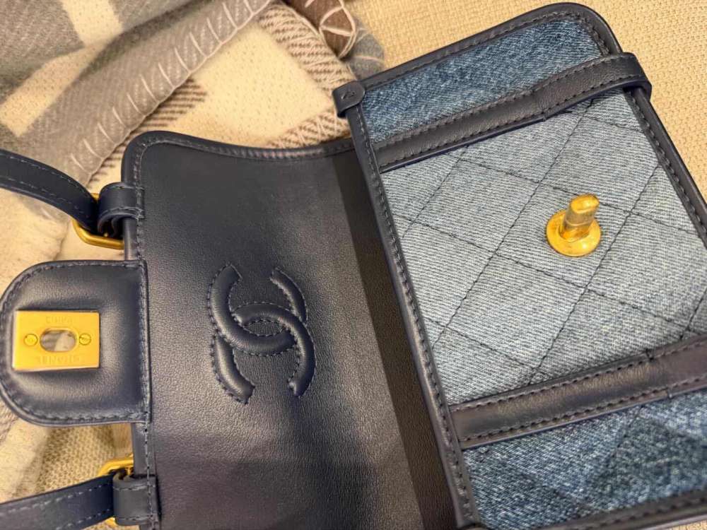 Chanel flap
