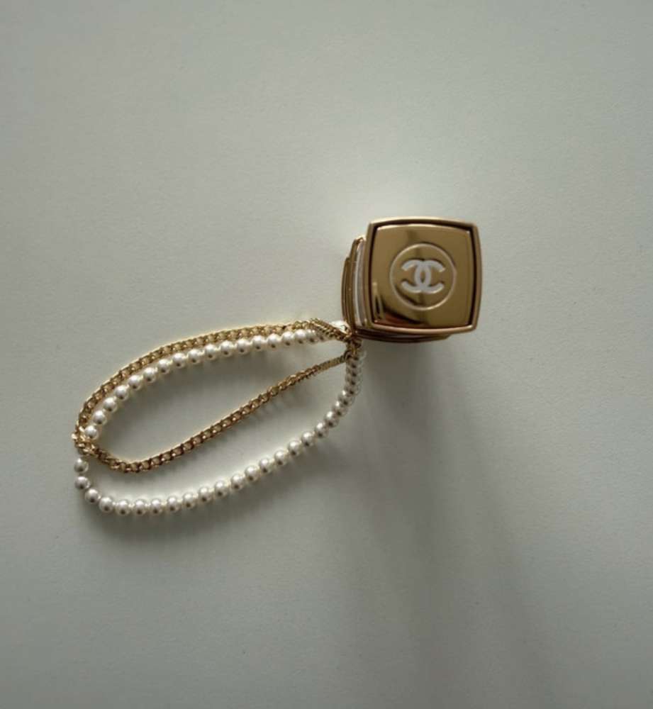 Chanel mini parfem s obalom