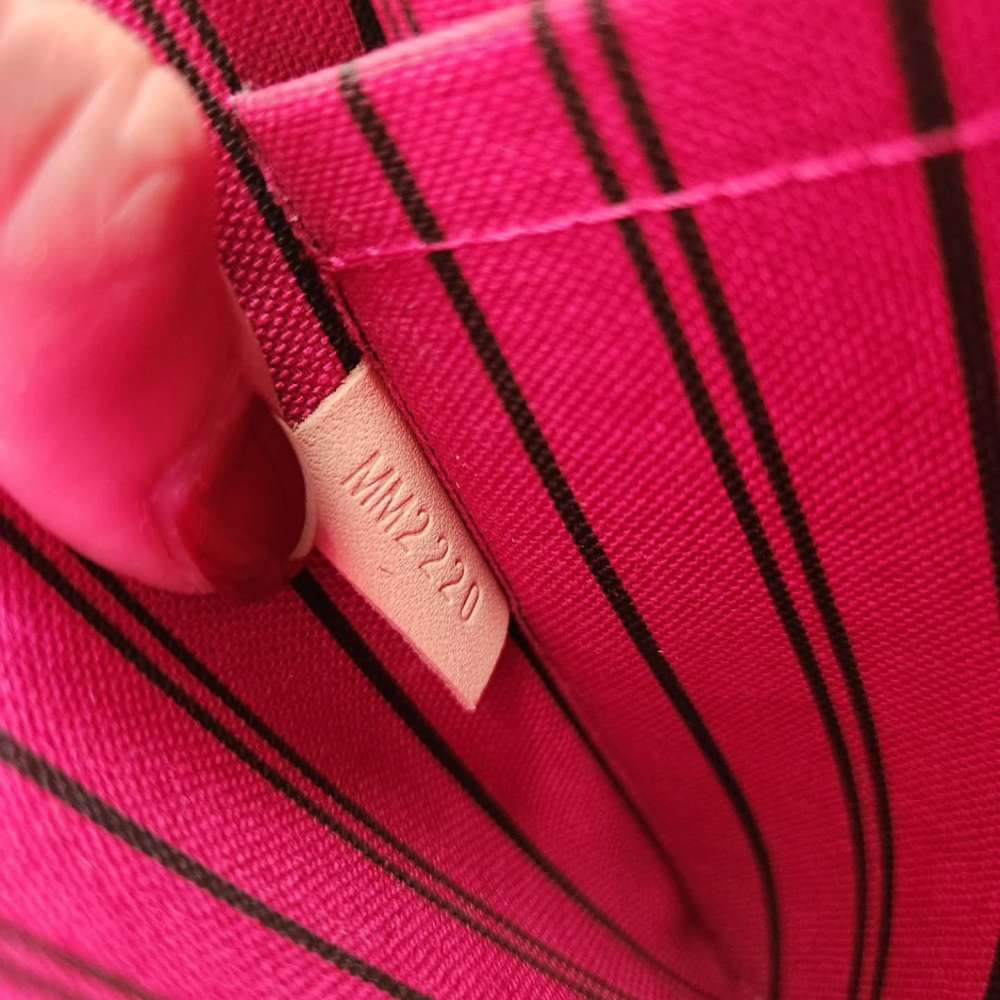 Louis Vuitton Pochette