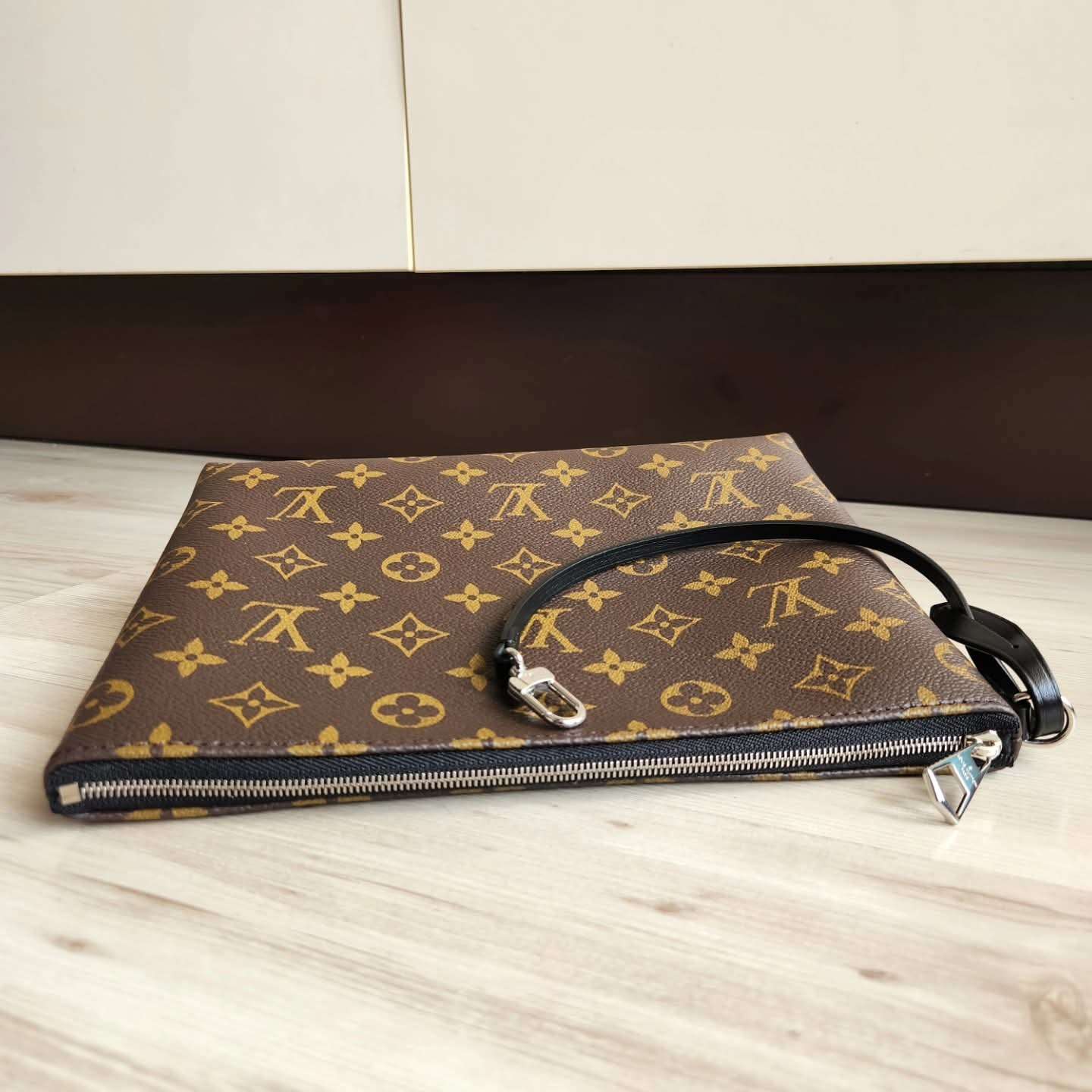 Louis Vuitton Clutch