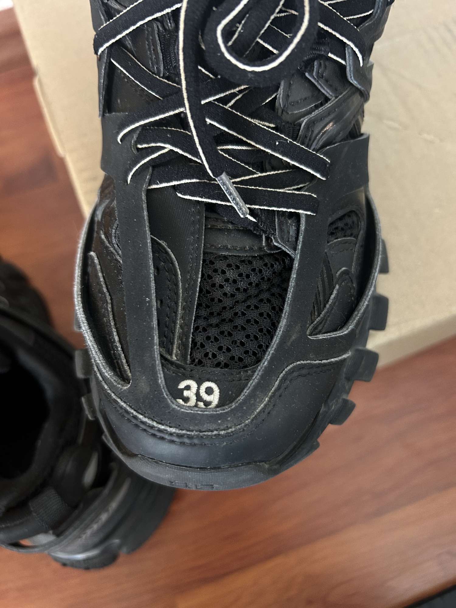 Balenciaga track