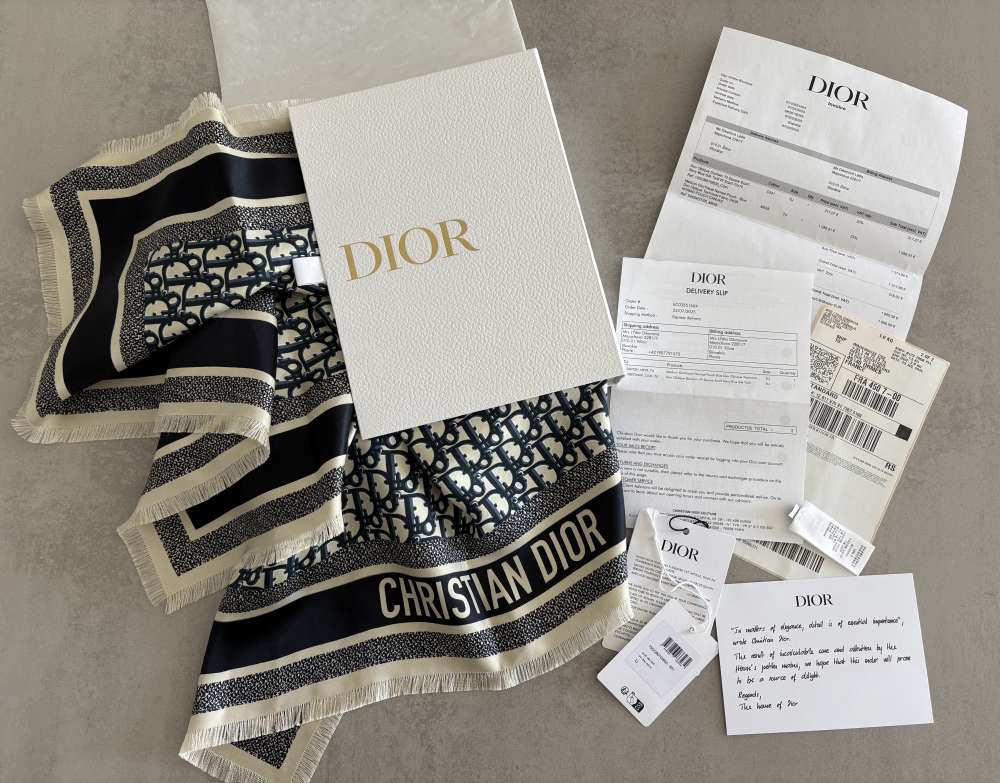 Dior oblique diortwin square scarf