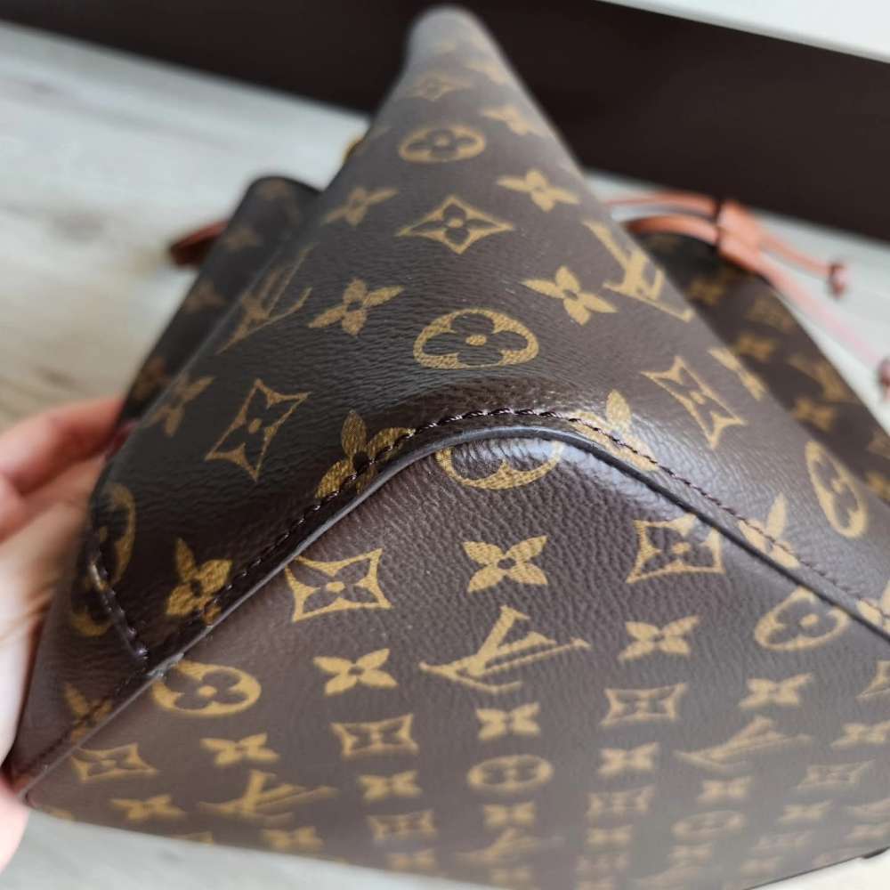 Louis Vuitton NeoNoe