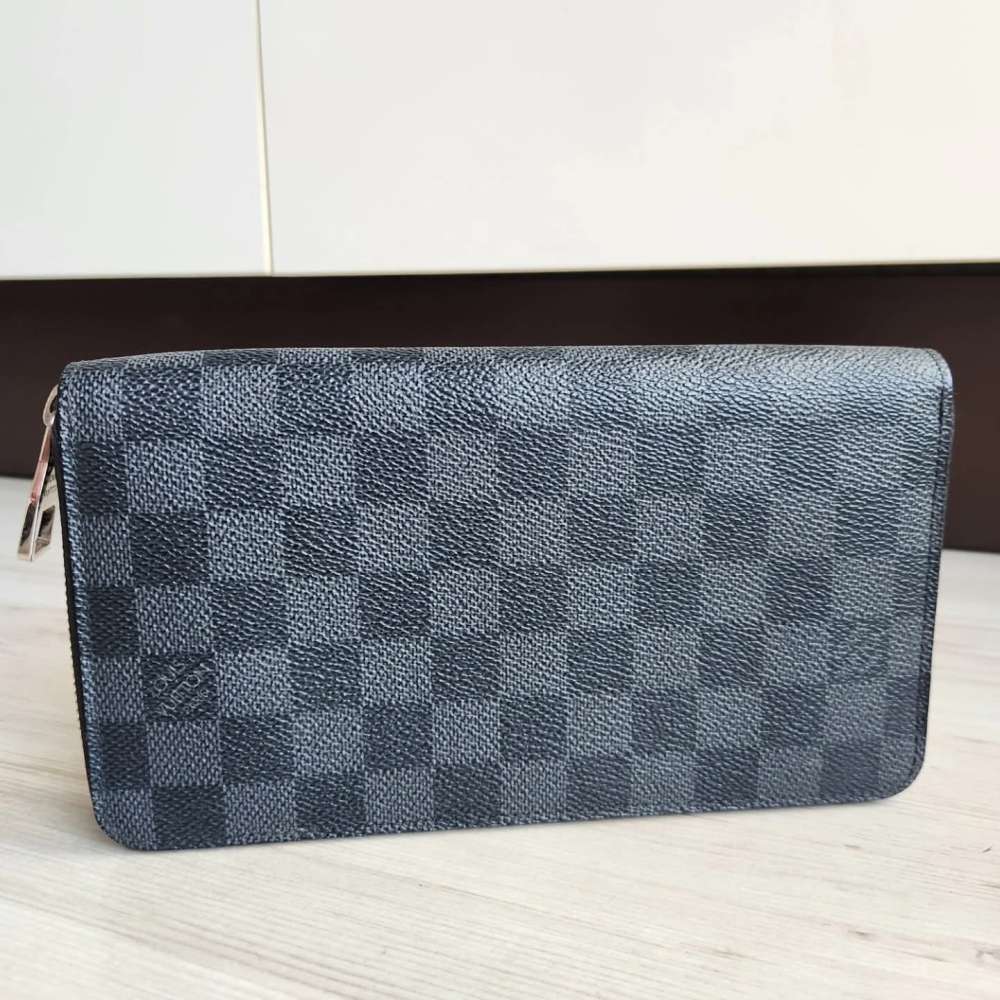 Louis Vuitton Zippy Organizer
