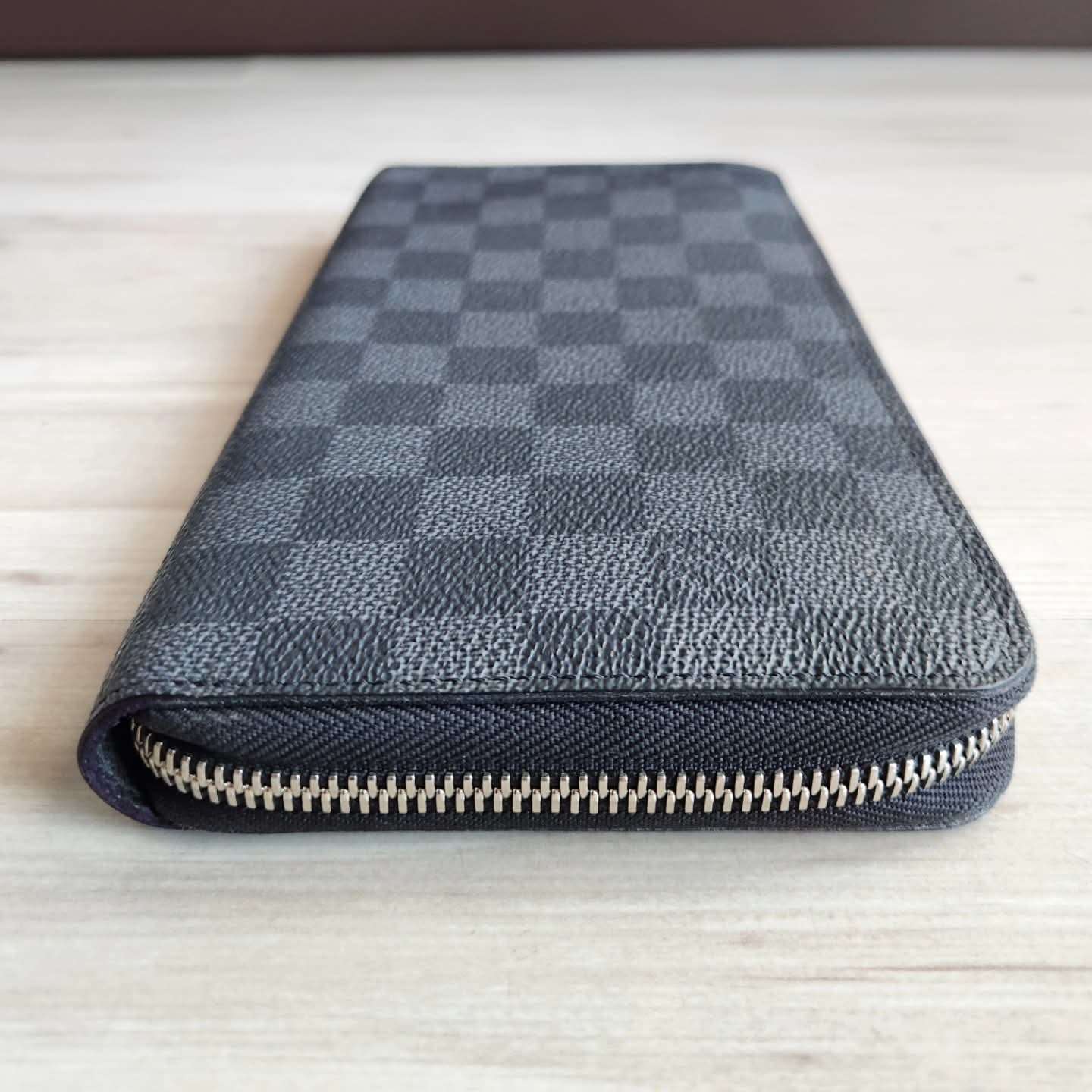 Louis Vuitton Zippy Organizer