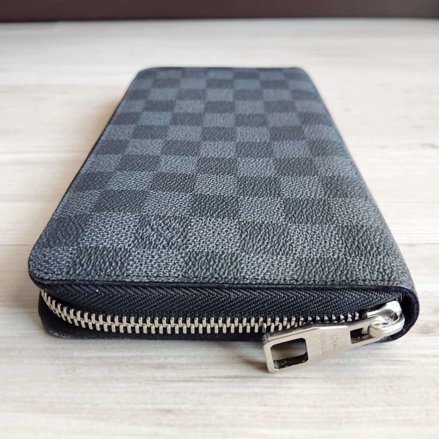 Louis Vuitton Zippy Organizer