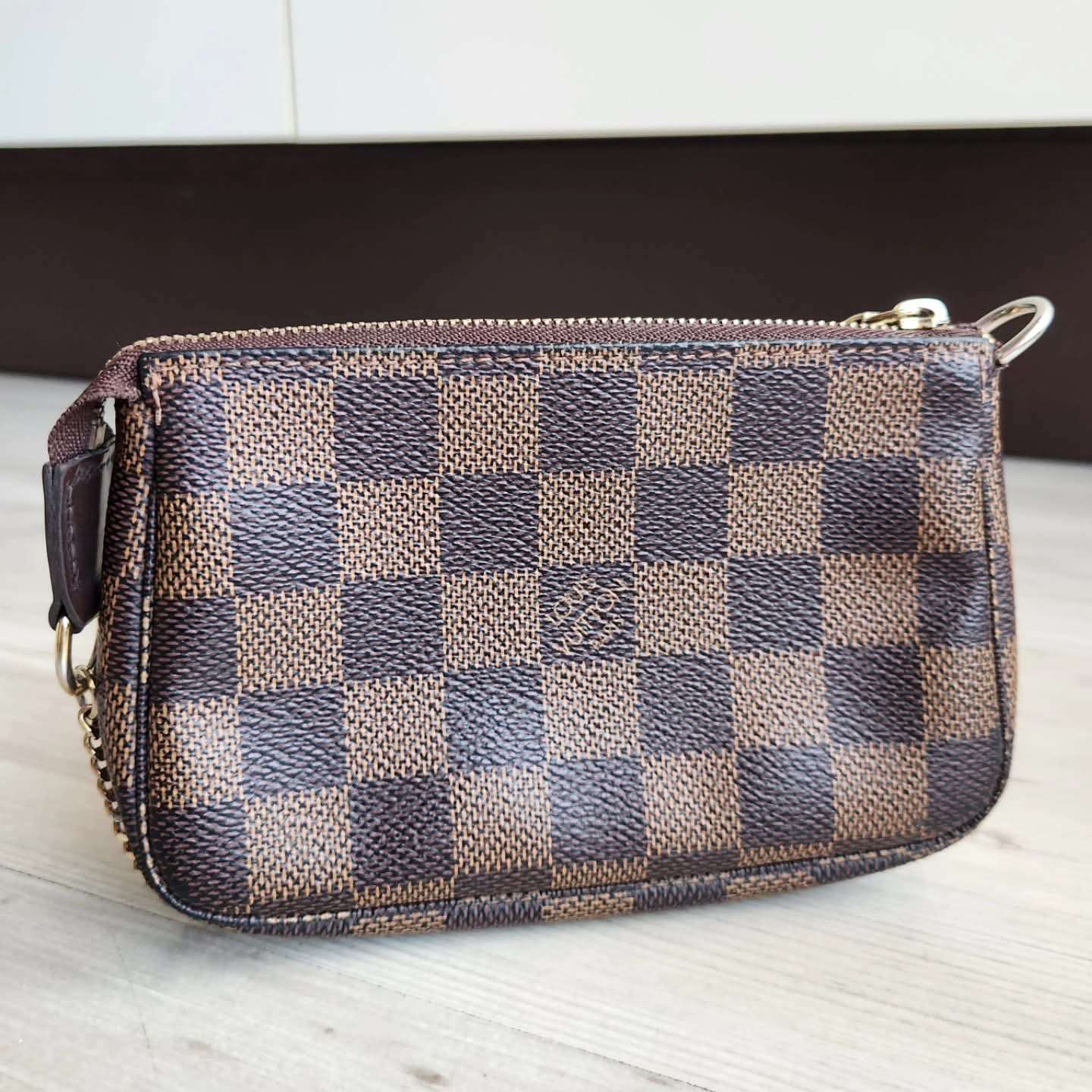 Louis Vuitton Mini Pochette