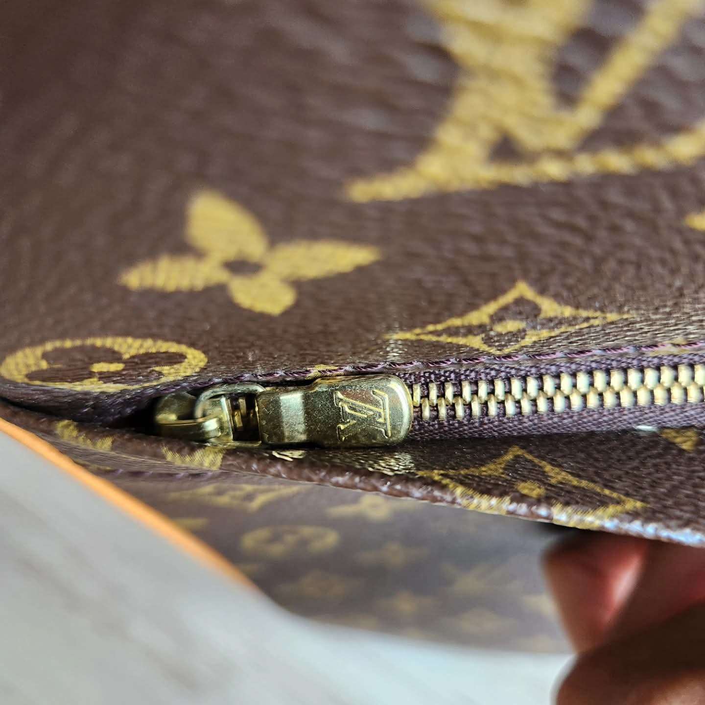 Louis Vuitton Packall