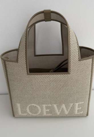 https://www.vipluxury.sk/LOEWE shopperka
