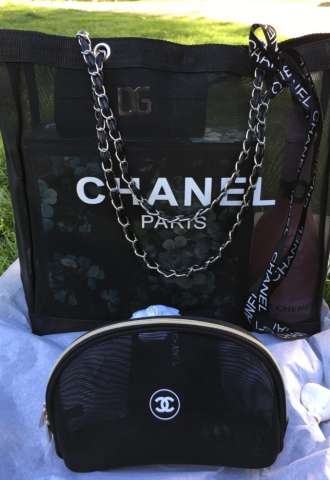 https://www.vipluxury.sk/CHANEL BEAUTY KABELKA S POCHETKOU