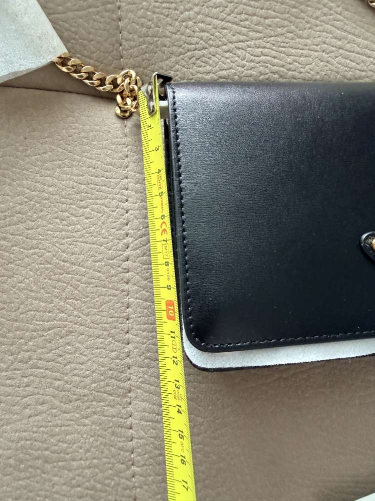 Prada Pattina