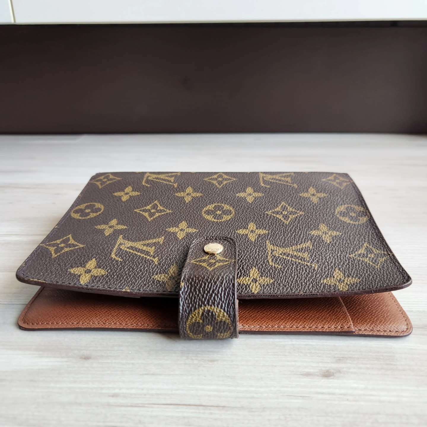 Louis Vuitton Agenda MM
