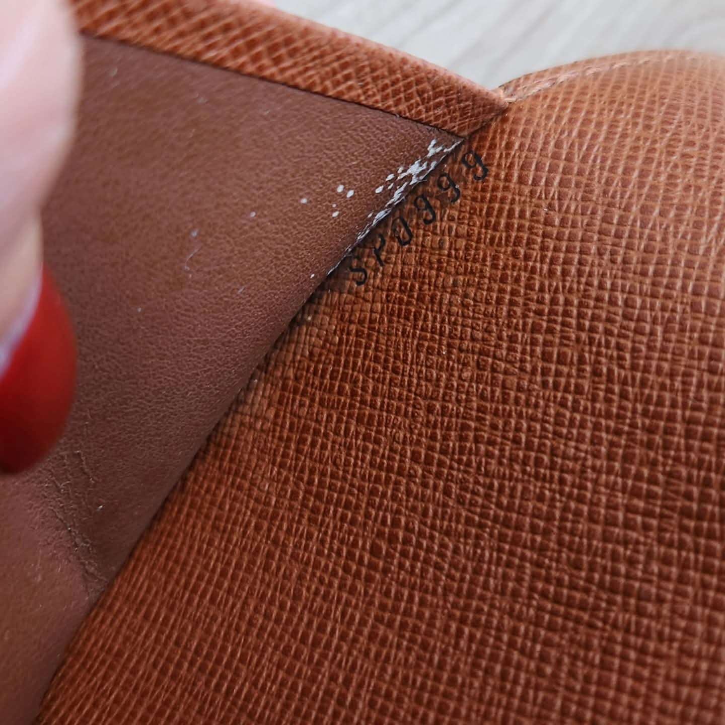 Louis Vuitton Agenda MM