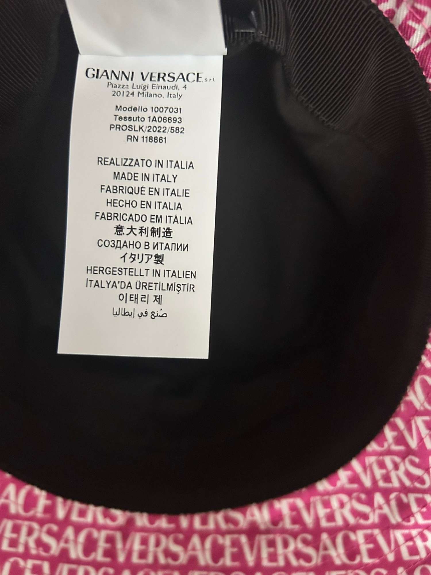 Versace klobúk