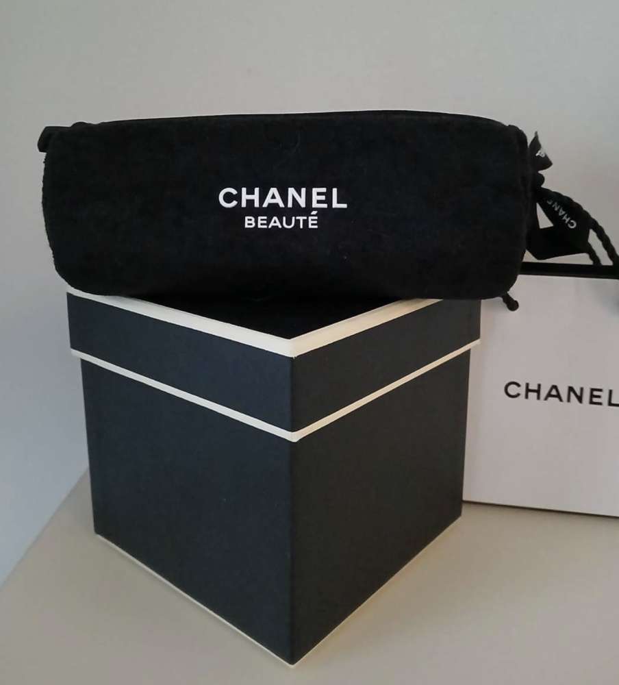 Chanel beauty set