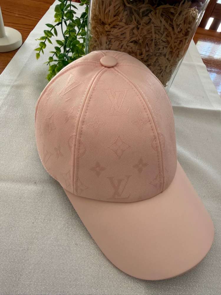 Louis Vuitton šiltovka
