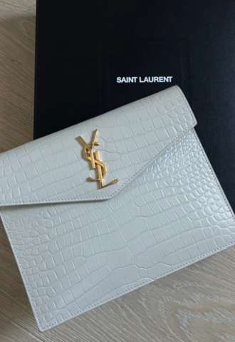 https://www.vipluxury.sk/YSL clutch