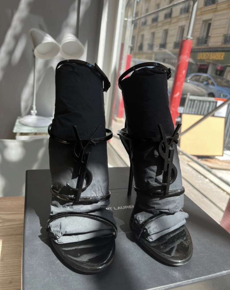 YSL lodičky