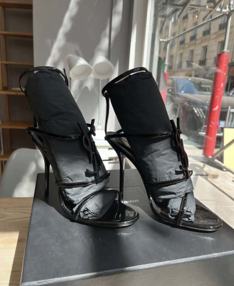 YSL lodičky