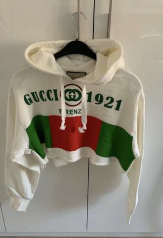 https://www.vipluxury.sk/Gucci mikina crop top